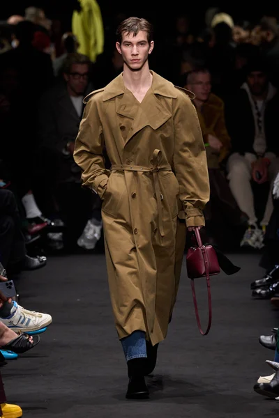 Look 41